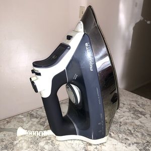 Rowenta ProMaster (steam) Iron